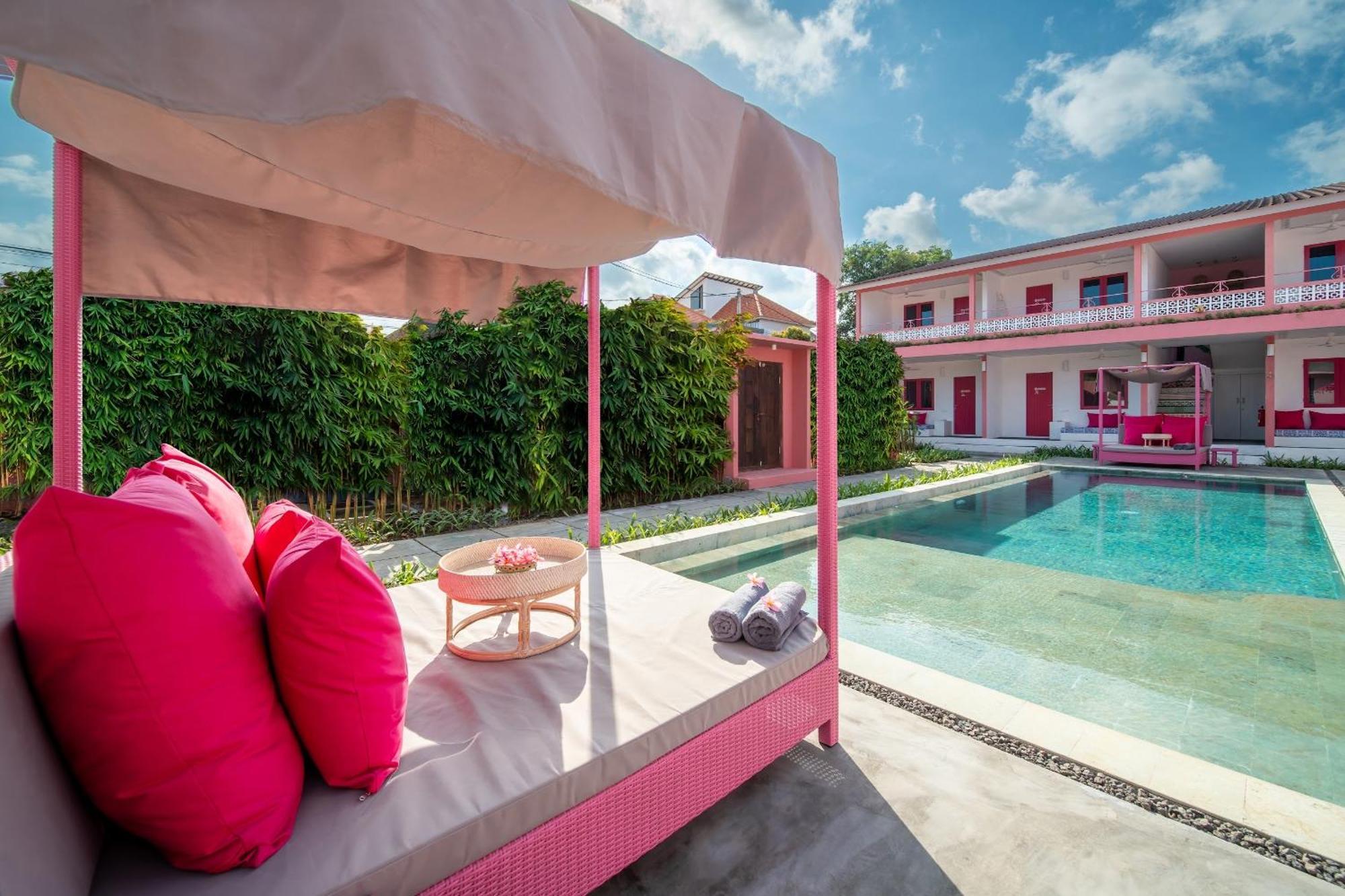 Pinkprivate Balangan - For Cool Adults Only Bed & Breakfast Jimbaran  Exterior photo