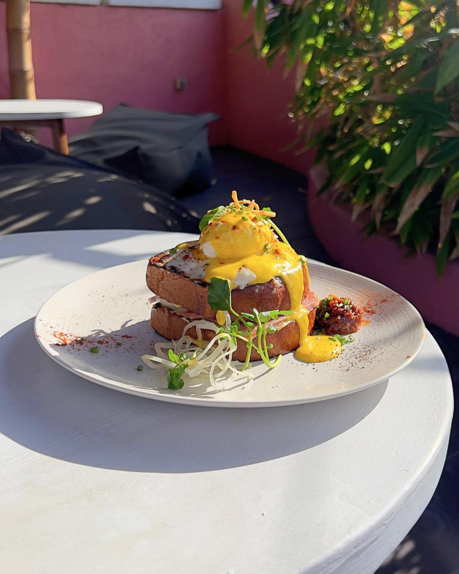 Pinkprivate Balangan - For Cool Adults Only Bed & Breakfast Jimbaran  Exterior photo