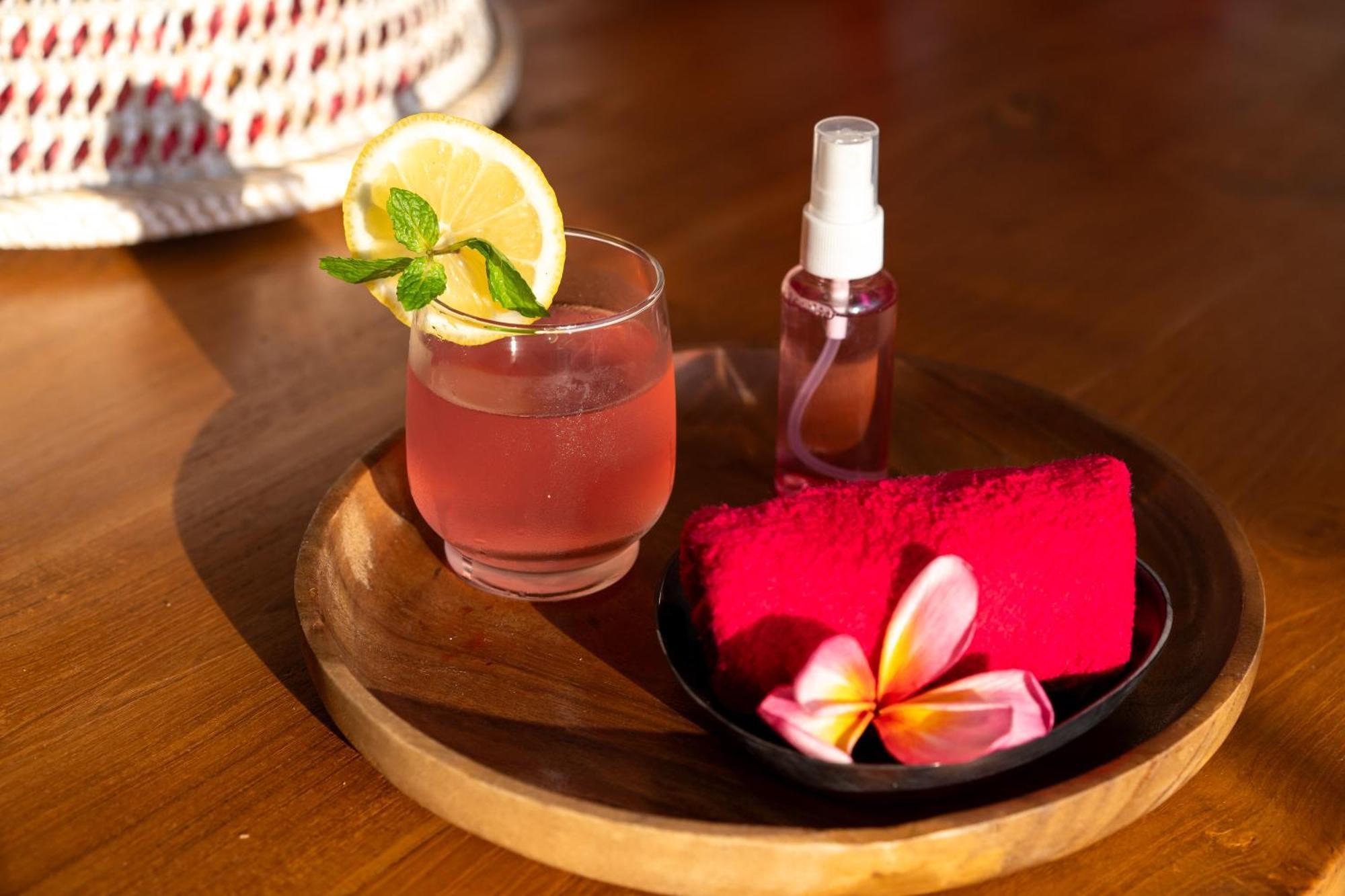 Pinkprivate Balangan - For Cool Adults Only Bed & Breakfast Jimbaran  Exterior photo