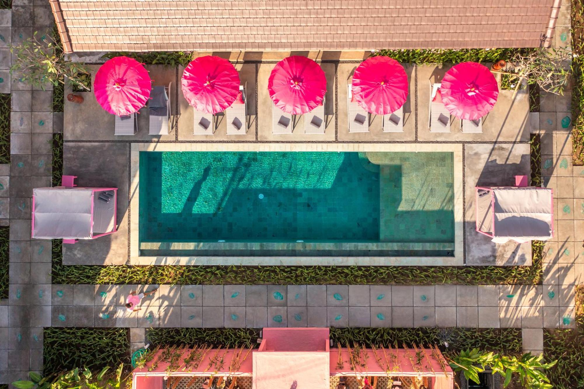 Pinkprivate Balangan - For Cool Adults Only Bed & Breakfast Jimbaran  Exterior photo